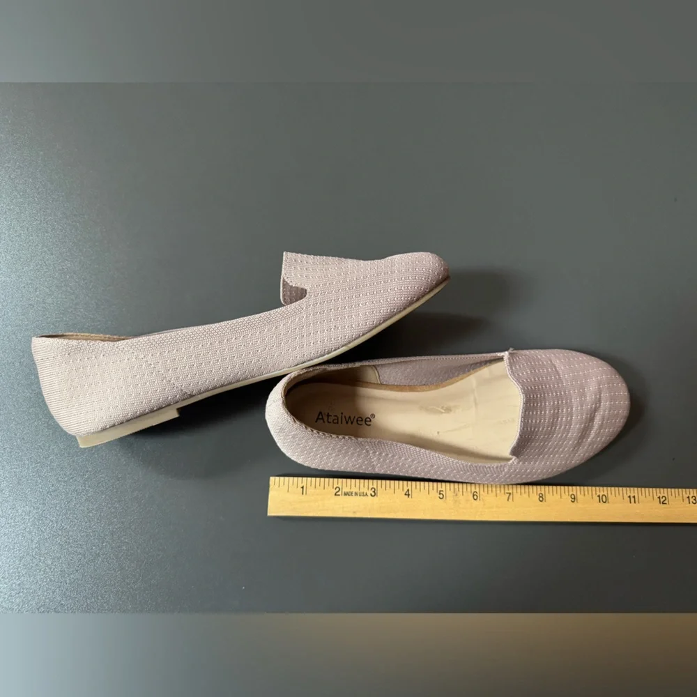 Ataiwee Women's Pink Slip-On Loafers